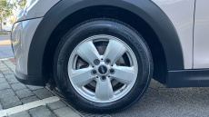 MINI Hatchback 1.5 Cooper Classic 3dr Petrol Hatchback